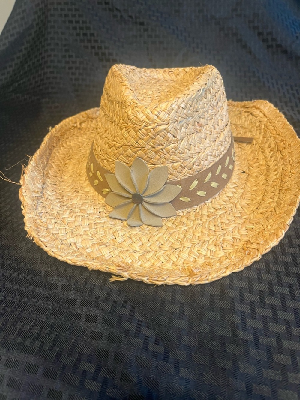 Women’s Straw Sun Hat with Flower Trim - Natural